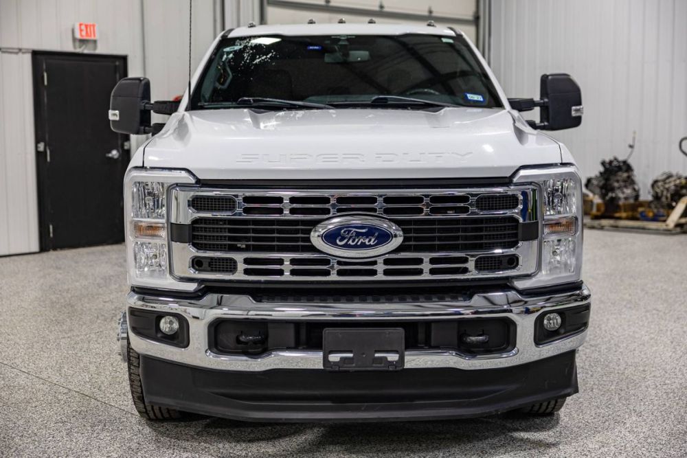 2023 Ford F-350 Super Duty XLT 4WD - photo 7