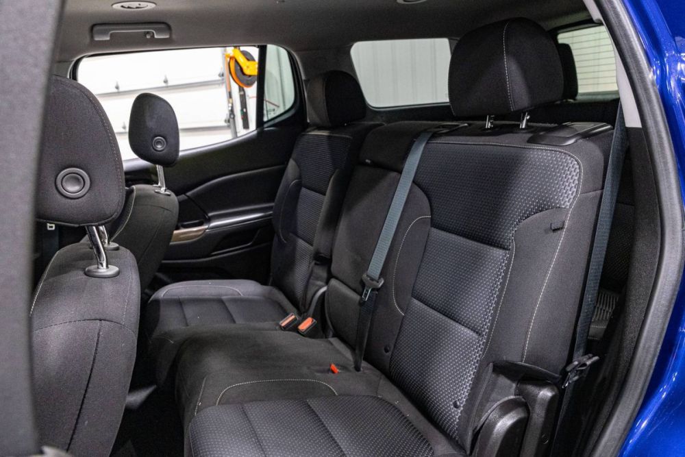 2023 GMC Acadia SLE AWD - photo 9
