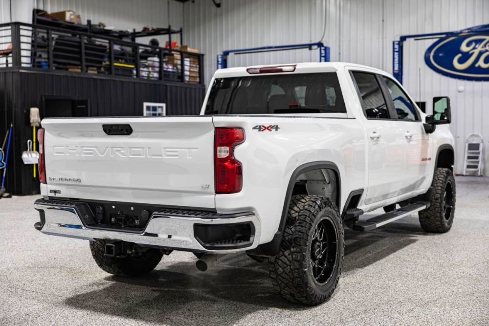 2026 Chevrolet Silverado 2500HD LT 4WD - photo 3