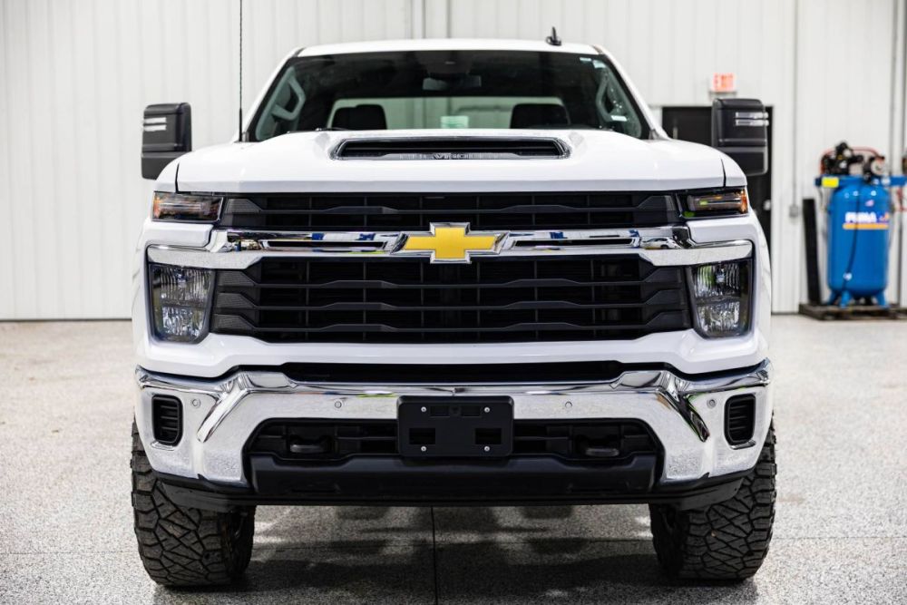 2026 Chevrolet Silverado 2500HD LT 4WD - photo 8