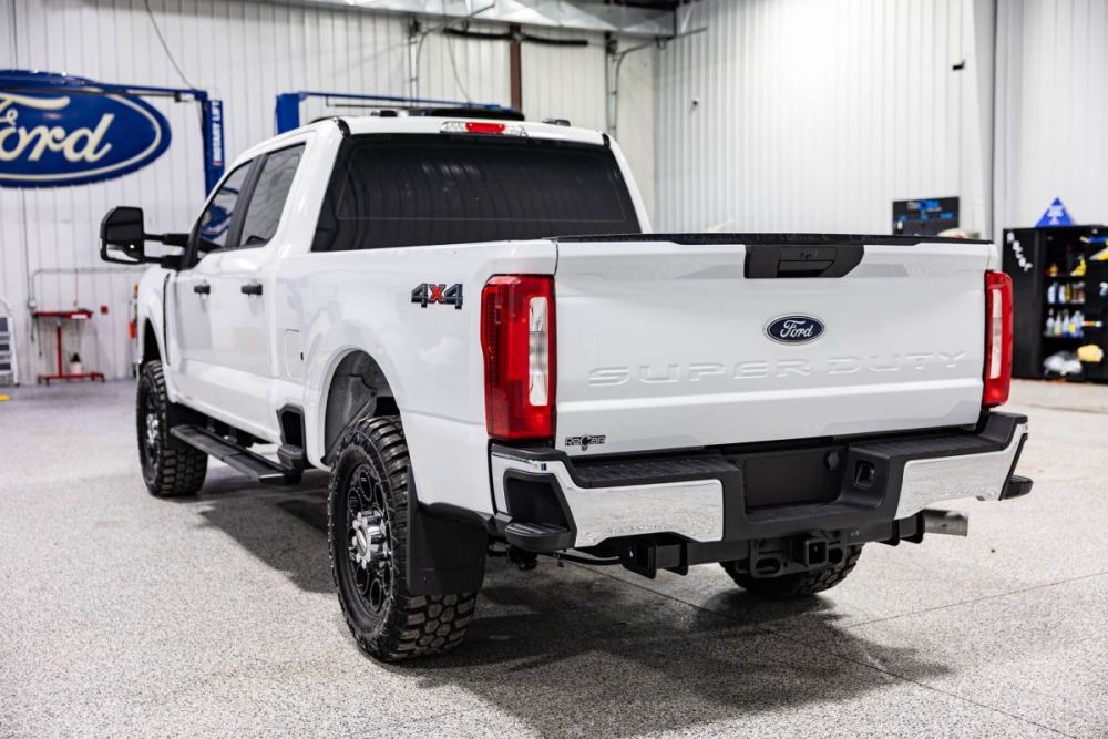 2026 Ford F-250 Super Duty XL 4WD - photo 3