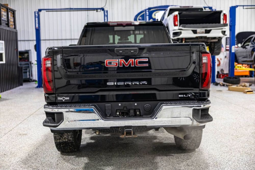 2024 GMC Sierra 2500HD SLT 4WD - photo 4