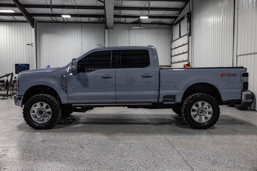 2025 Ford F-250 Super Duty Lariat 4WD - photo 2