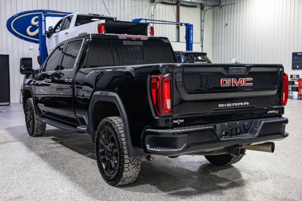 2023 GMC Sierra 2500HD AT4 4WD - photo 3