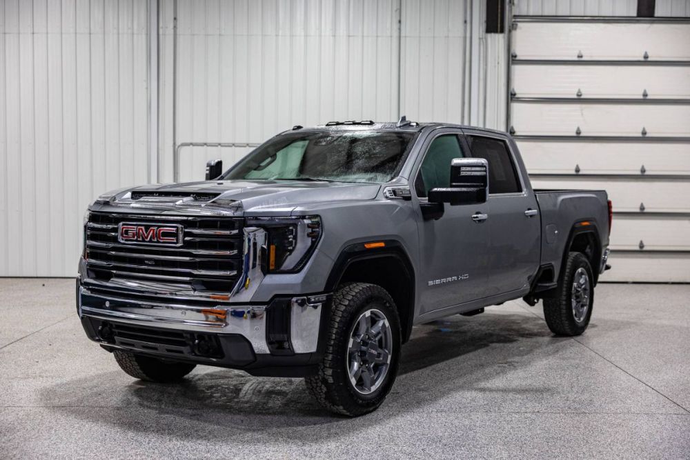 2026 GMC Sierra 2500HD SLT 4WD - photo 1