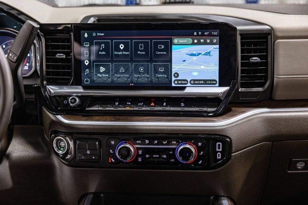 2026 GMC Sierra 2500HD SLT 4WD - photo 15