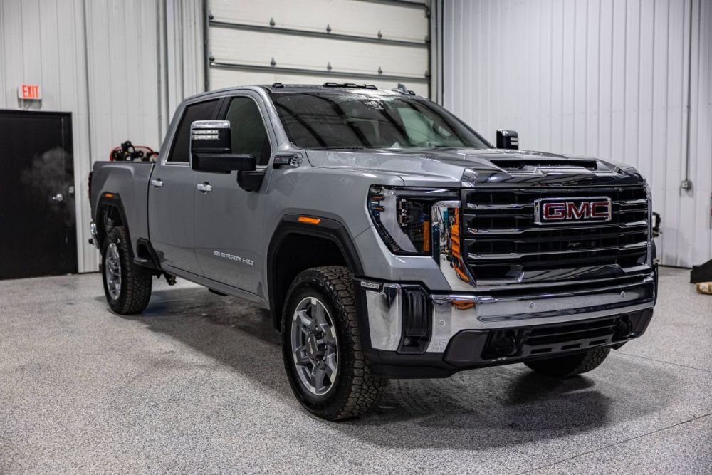2026 GMC Sierra 2500HD SLT 4WD - photo 7