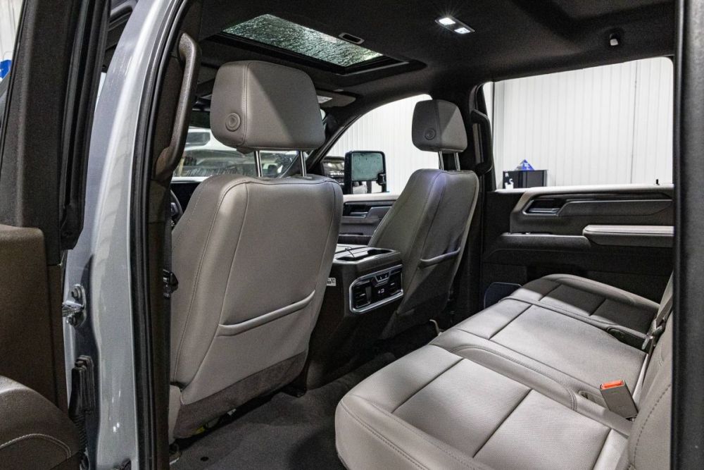 2026 GMC Sierra 2500HD SLT 4WD - photo 10