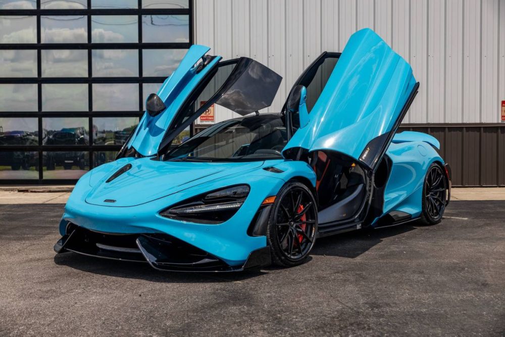 2021 McLaren 765LT - photo 1