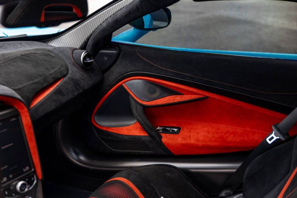2021 McLaren 765LT - photo 15