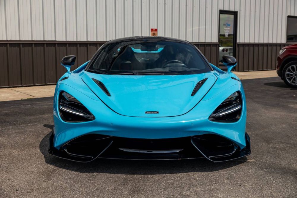 2021 McLaren 765LT - photo 9