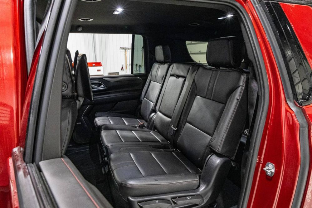 2021 Chevrolet Suburban RST RWD - photo 15
