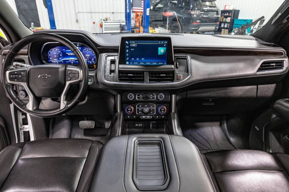 2023 Chevrolet Suburban Z71 4WD - photo 15