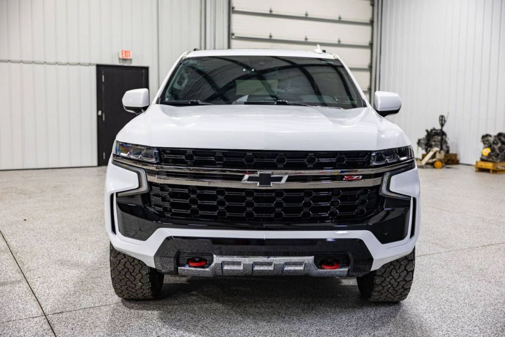 2023 Chevrolet Suburban Z71 4WD - photo 8