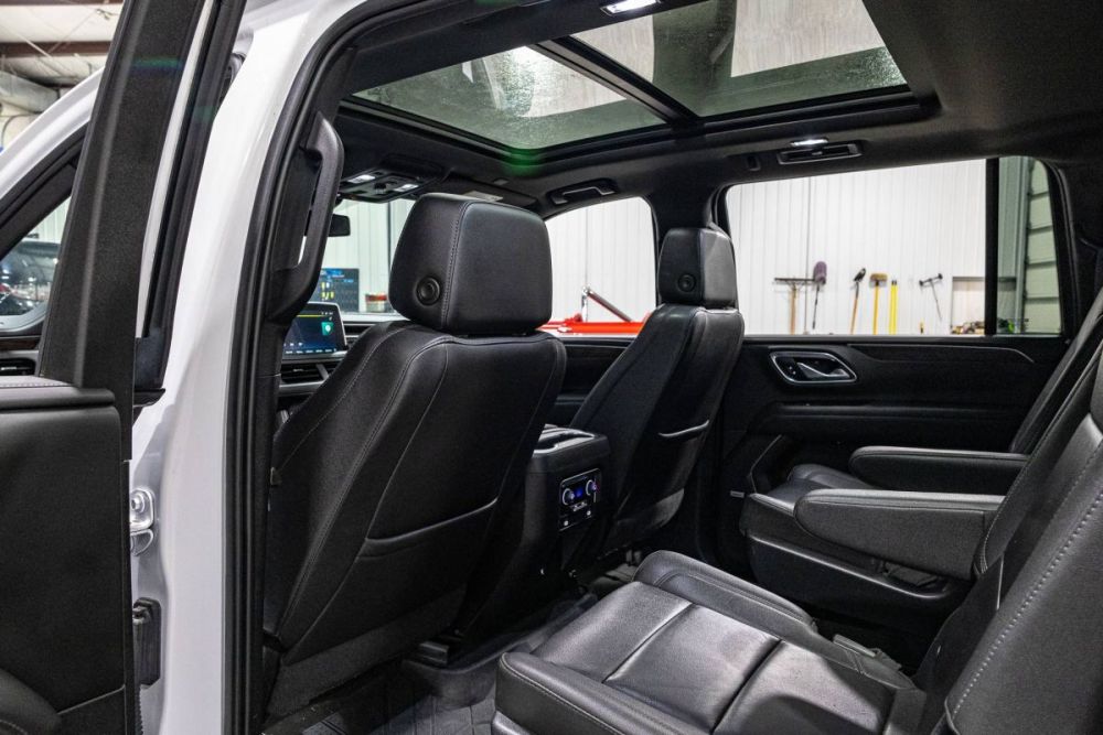 2023 Chevrolet Suburban Z71 4WD - photo 10