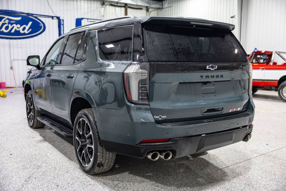 2026 Chevrolet Tahoe RST 4WD - photo 3