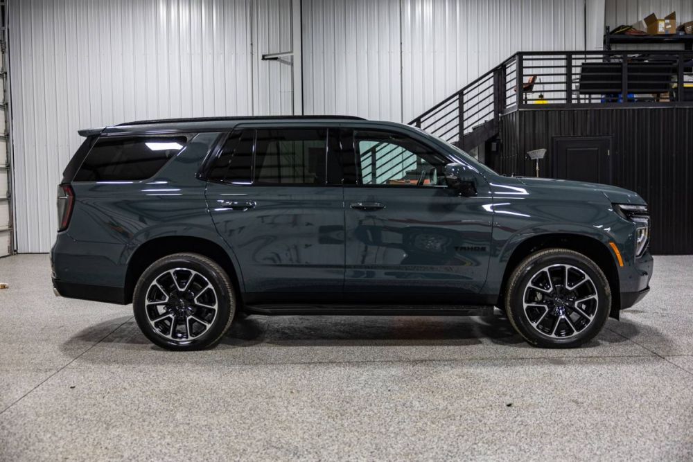 2026 Chevrolet Tahoe RST 4WD - photo 4