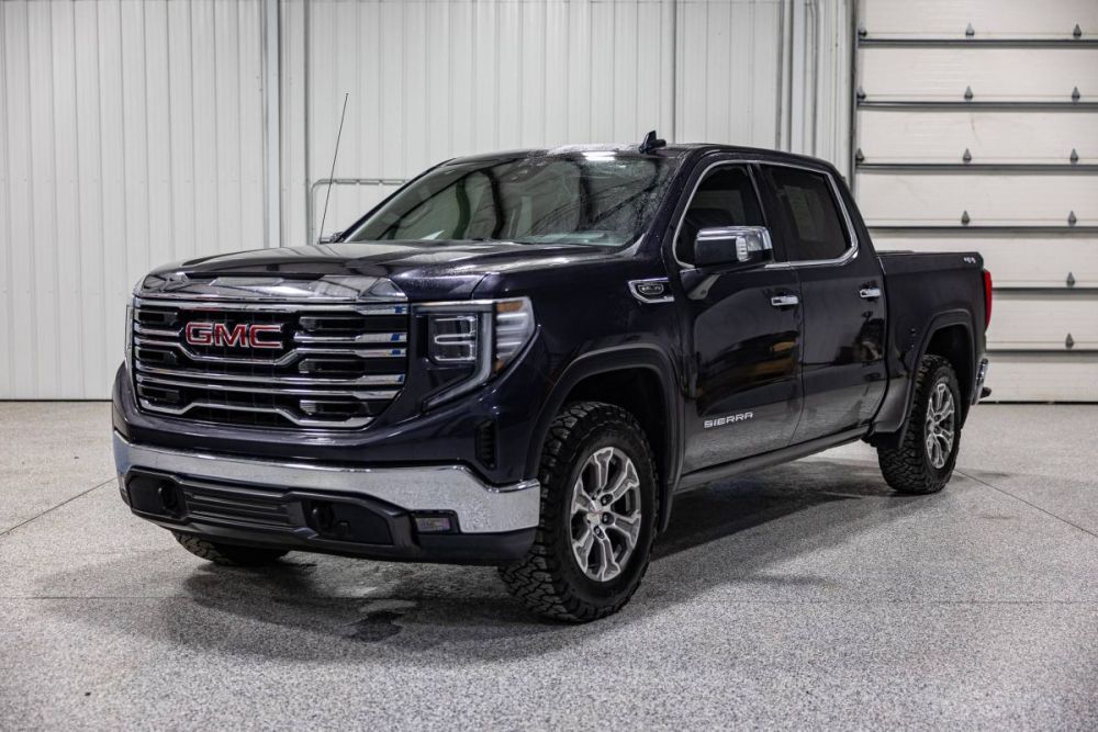 2022 GMC Sierra 1500 SLT 4WD - photo 1
