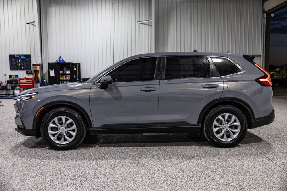 2023 Honda CR-V LX FWD - photo 2