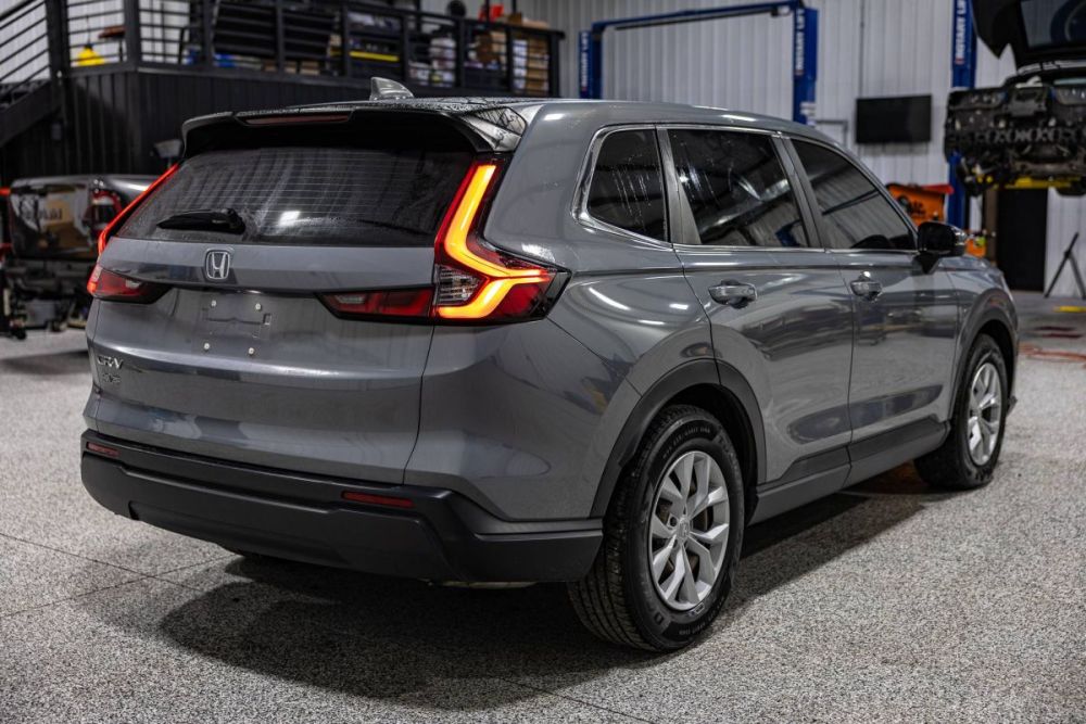 2023 Honda CR-V LX FWD - photo 5