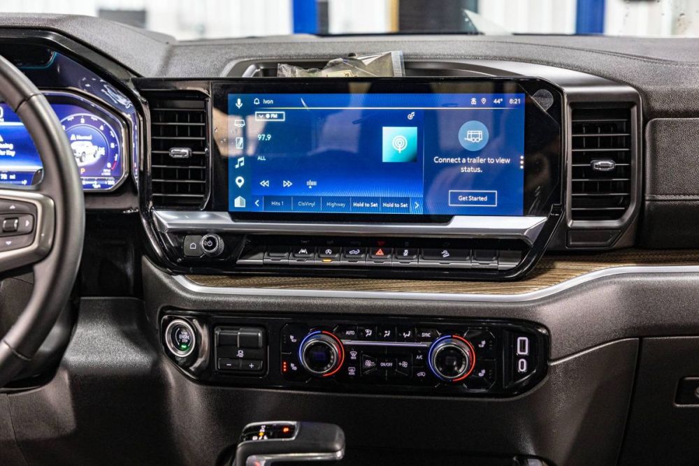 2025 Chevrolet Silverado 1500 LT Trail Boss 4WD - photo 11