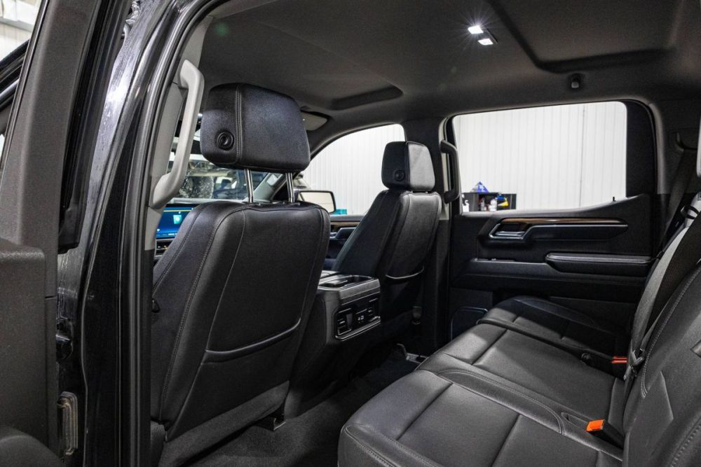 2025 Chevrolet Silverado 1500 LT Trail Boss 4WD - photo 9
