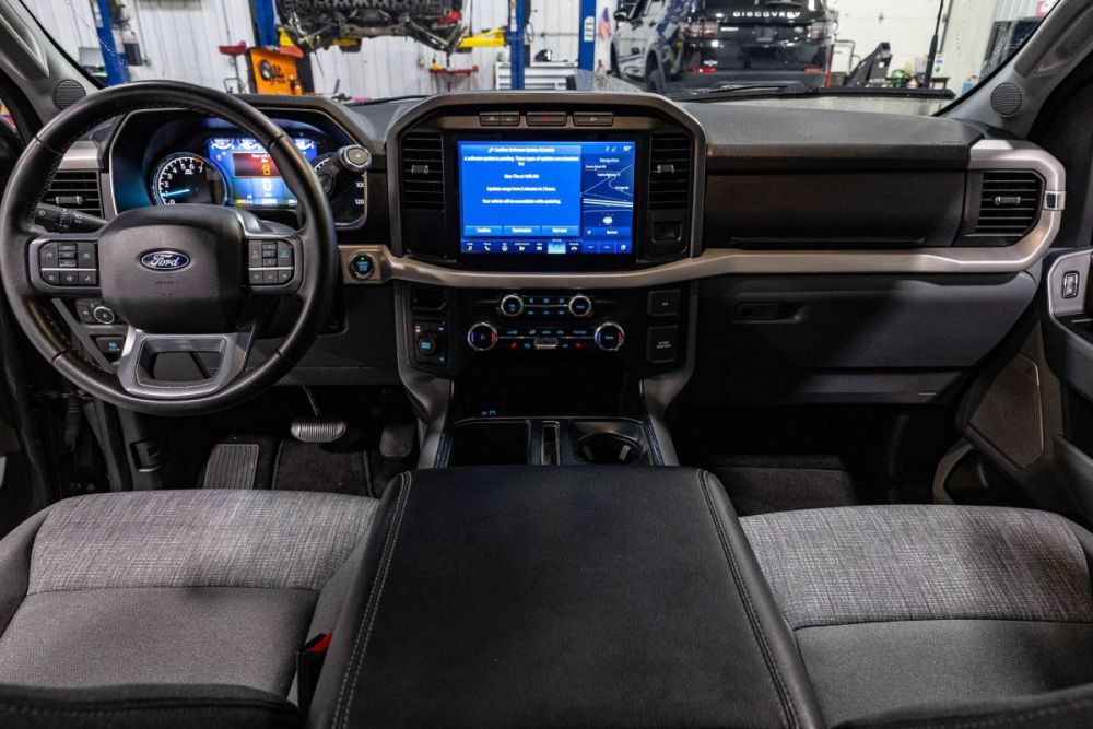 2023 Ford F-150 XLT 4WD - photo 13