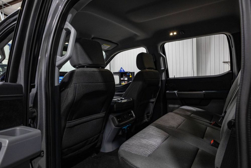 2023 Ford F-150 XLT 4WD - photo 9