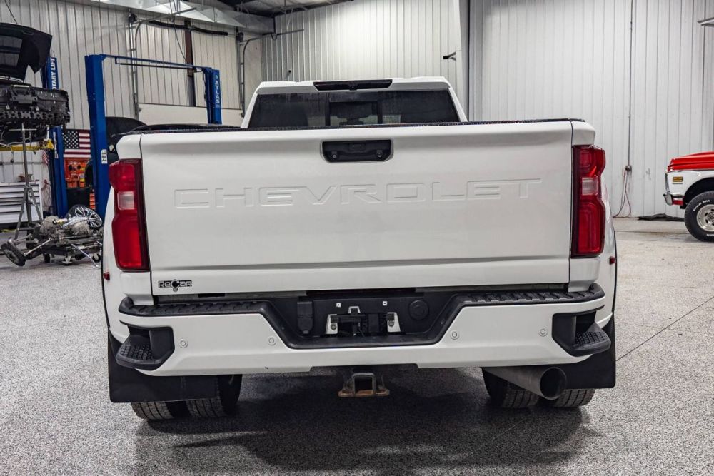 2021 Chevrolet Silverado 3500HD High Country 4WD - photo 4