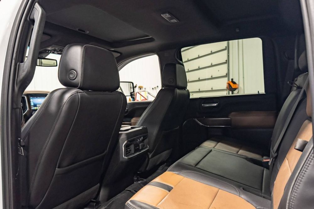 2021 Chevrolet Silverado 3500HD High Country 4WD - photo 10