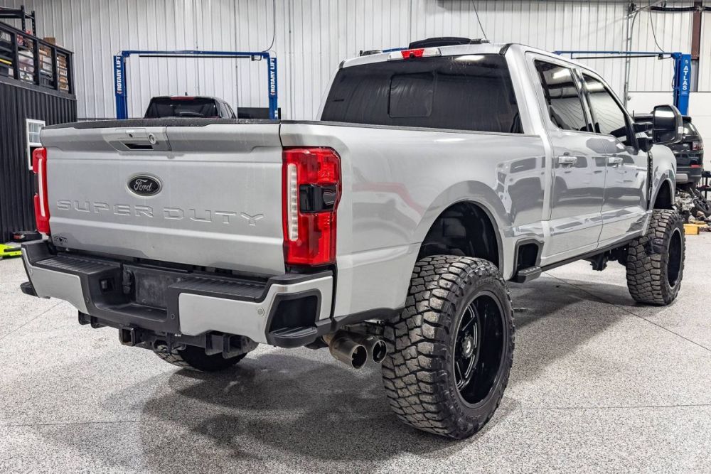2023 Ford F-250 Super Duty XLT 4WD - photo 2
