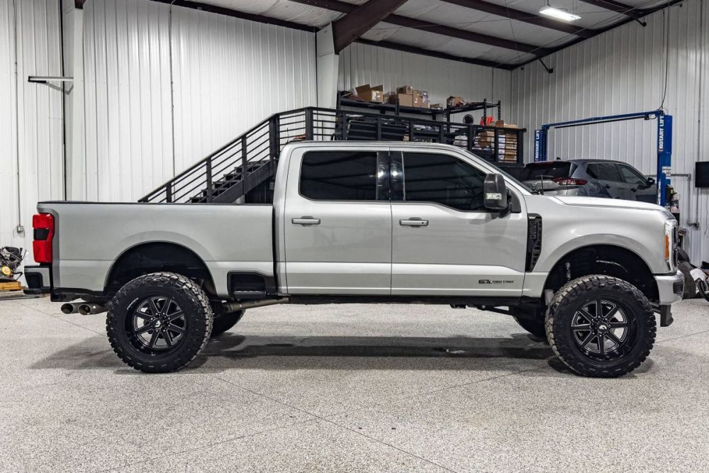 2023 Ford F-250 Super Duty XLT 4WD - photo 4