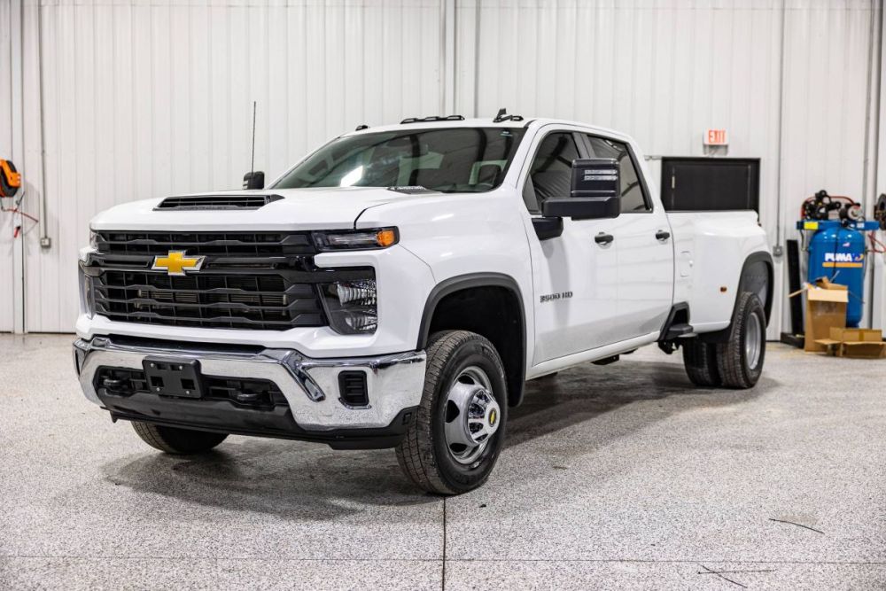 2024 Chevrolet Silverado K3500 4WD - photo 1