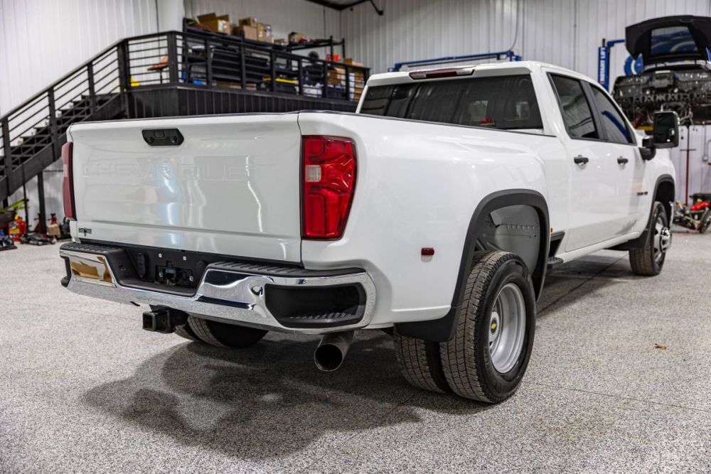 2024 Chevrolet Silverado K3500 4WD - photo 5