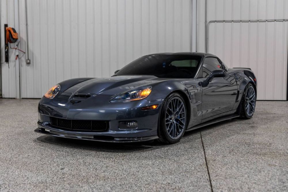 2009 Chevrolet Corvette ZR1 - photo 1