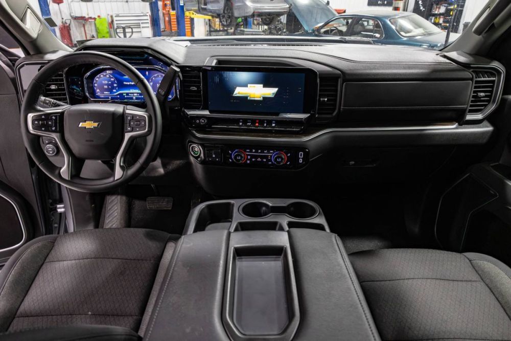 2025 Chevrolet Silverado 2500HD LT 4WD - photo 10