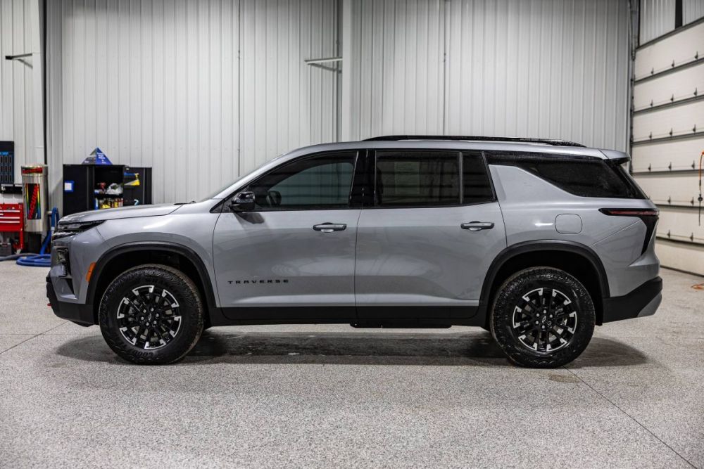2026 Chevrolet Traverse Z71 AWD - photo 2