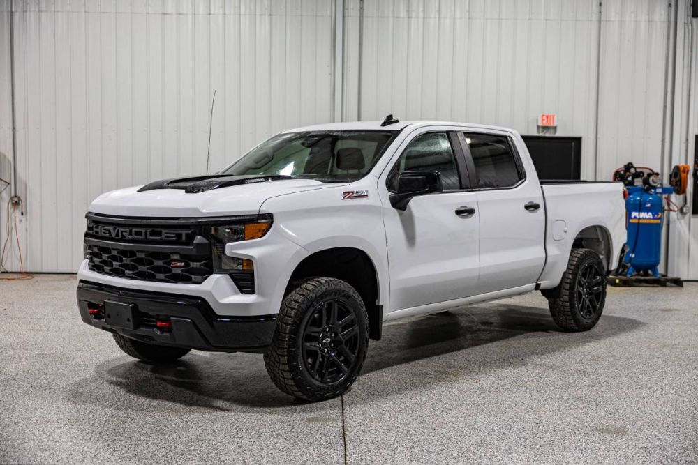 2025 Chevrolet Silverado 1500 Custom Trail Boss 4WD - photo 1