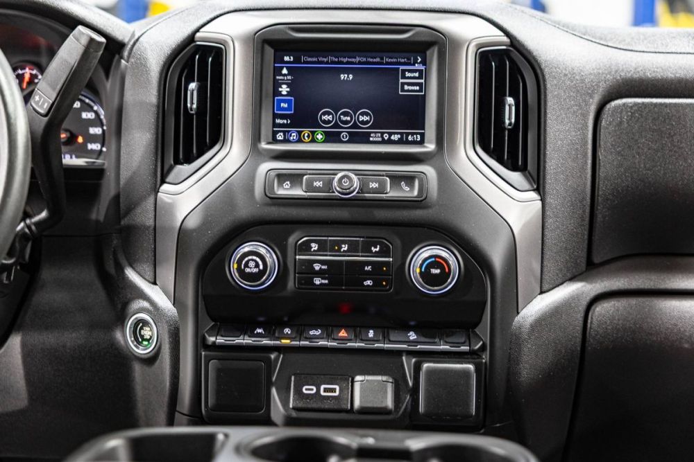 2025 Chevrolet Silverado 1500 Custom Trail Boss 4WD - photo 13