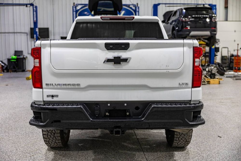 2025 Chevrolet Silverado 1500 Custom Trail Boss 4WD - photo 4