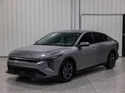 2025 Kia K4 LXS FWD