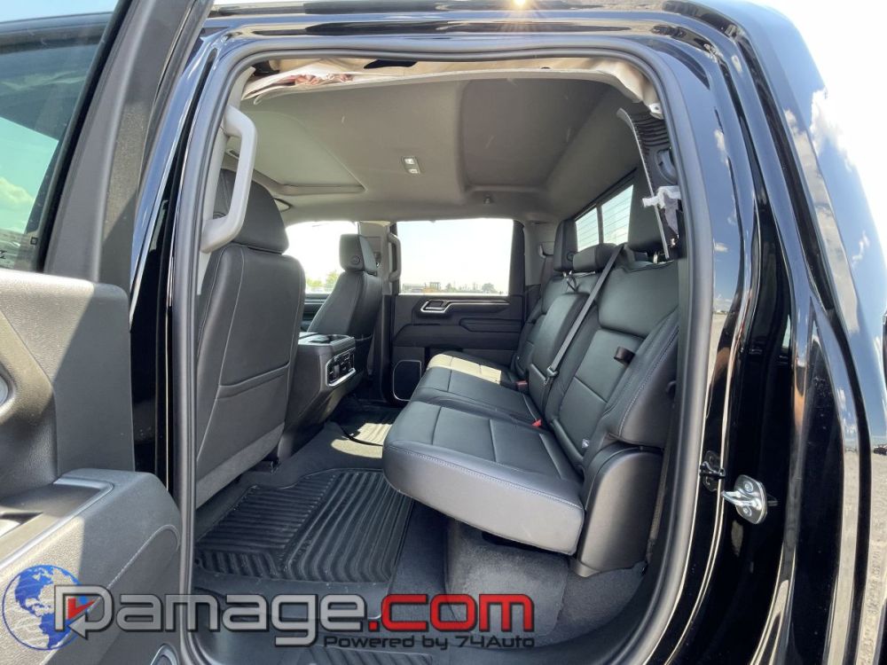 2026 Chevrolet Silverado 2500 Crewcab 4X4 LTZ Diesel - photo 11