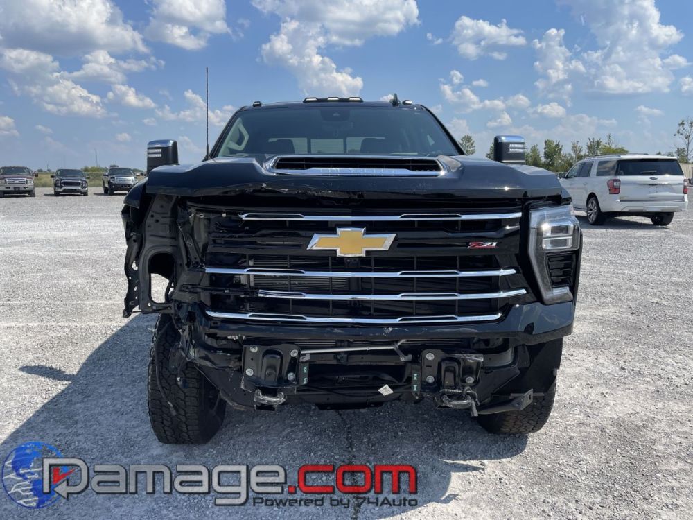 2026 Chevrolet Silverado 2500 Crewcab 4X4 LTZ Diesel - photo 8