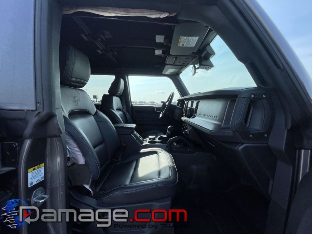 2025 Ford Bronco Black-Diamond Advanced 4X4 - photo 12