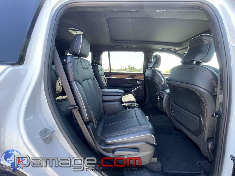 2025 Jeep Grand Cherokee L Summit Reserve 4X4 - photo 13