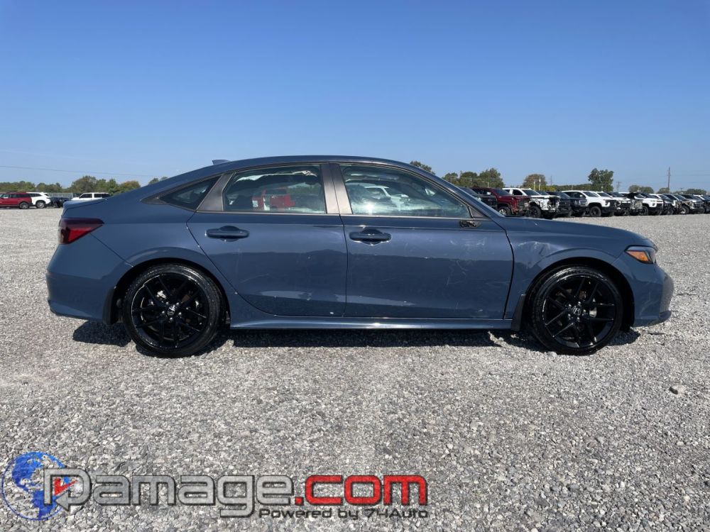 2025 Honda Civic Sport - photo 3