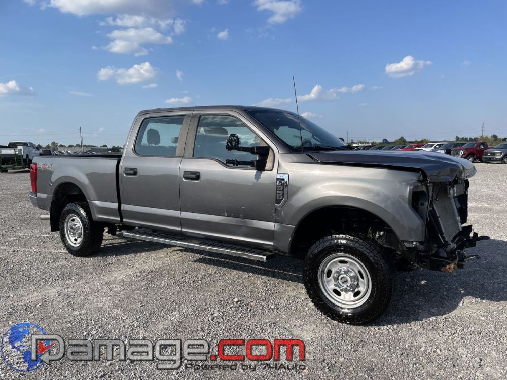 2022 Ford F-350 Crewcab 4X4 - photo 2