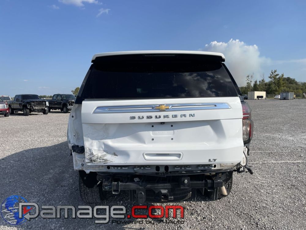 2021 Chevrolet Suburban LT 4X4 - photo 7