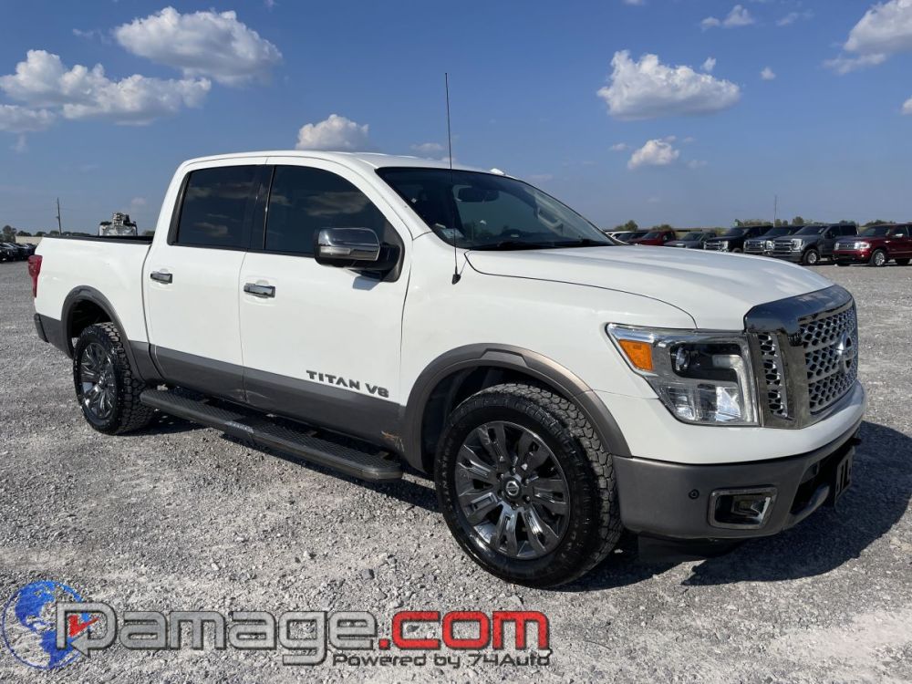 2018 Nissan Titan Crewcab 4X4 Platinum Reserve - photo 2
