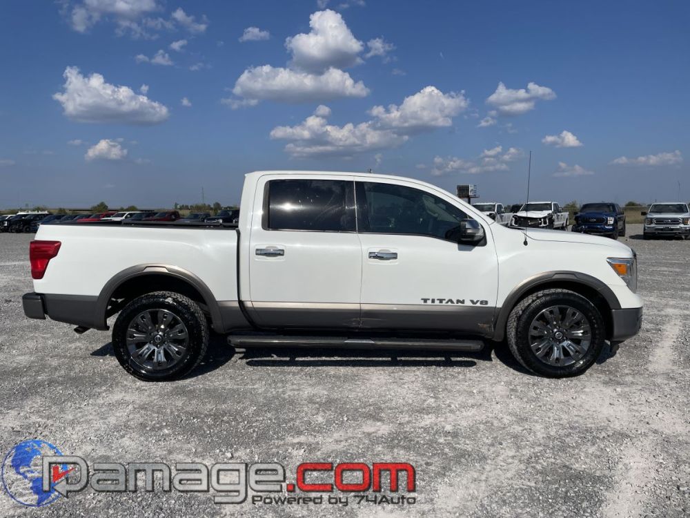 2018 Nissan Titan Crewcab 4X4 Platinum Reserve - photo 4